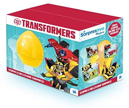 Verrast Transformers Easter Egg met speelgoed